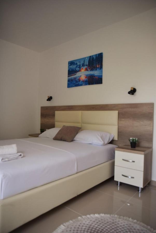 Apartments Kupi Ul Rudaj 41 Улцин Екстериор снимка